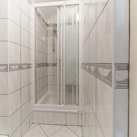 홈스테이 Goscinne Neptun