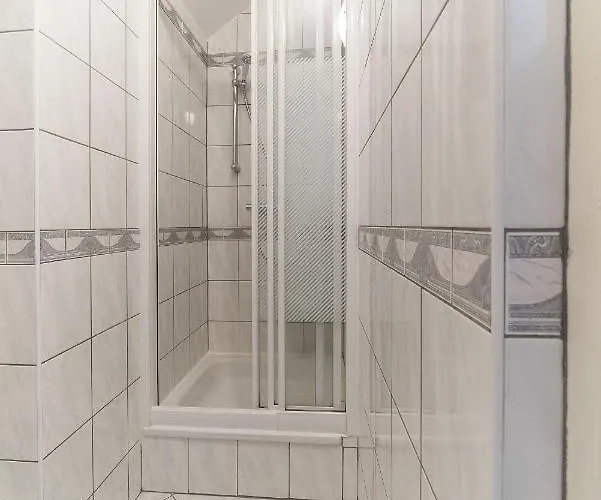 홈스테이 Goscinne Neptun